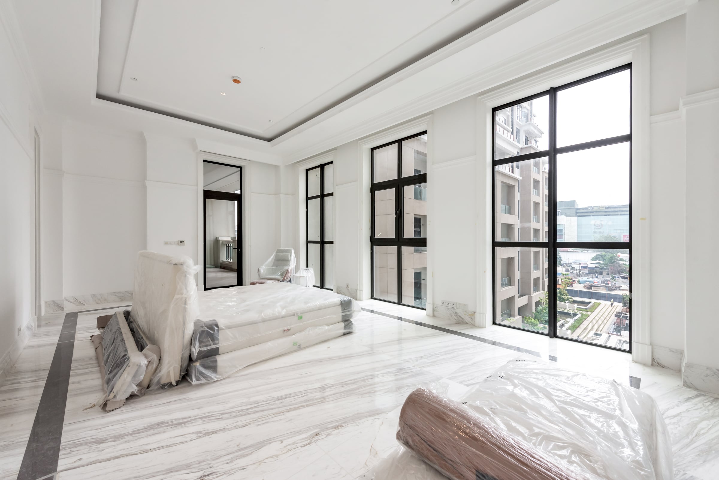 Architectural Grandeur of Le Parc Living Space